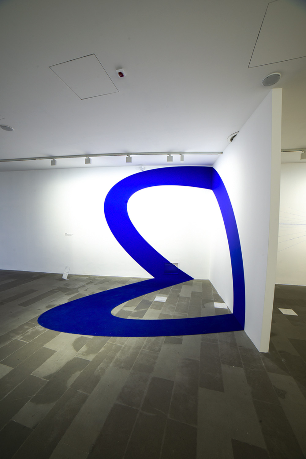 Ellipse Bleu, MAN Nuoro, Italie, 2022, Exposition : "SENSORAMA"