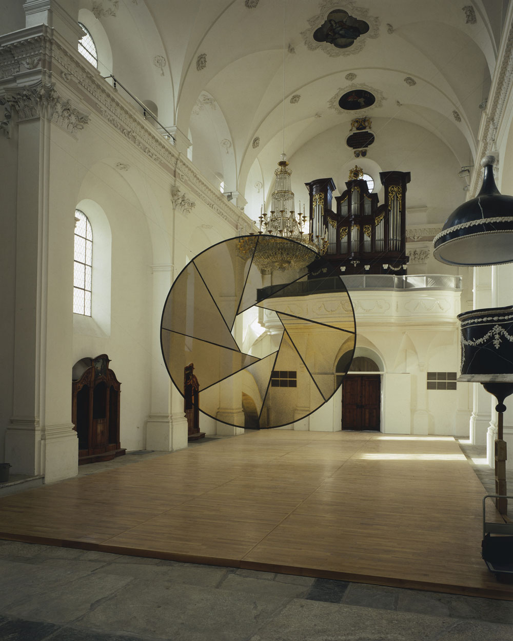 Exposition personnelleMusée cantonal des beaux-artsSion,1985Photo jet painting Collection du Musée cantonal des Beaux-Arts, Sion