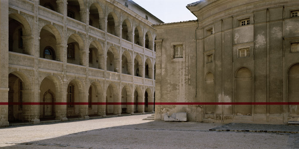 360° rouge n°2, "50 especes d'espaces", Centre de la vielille Charite, 1998, Kassel 1989 / Actualisation n°3, Marseille 1998