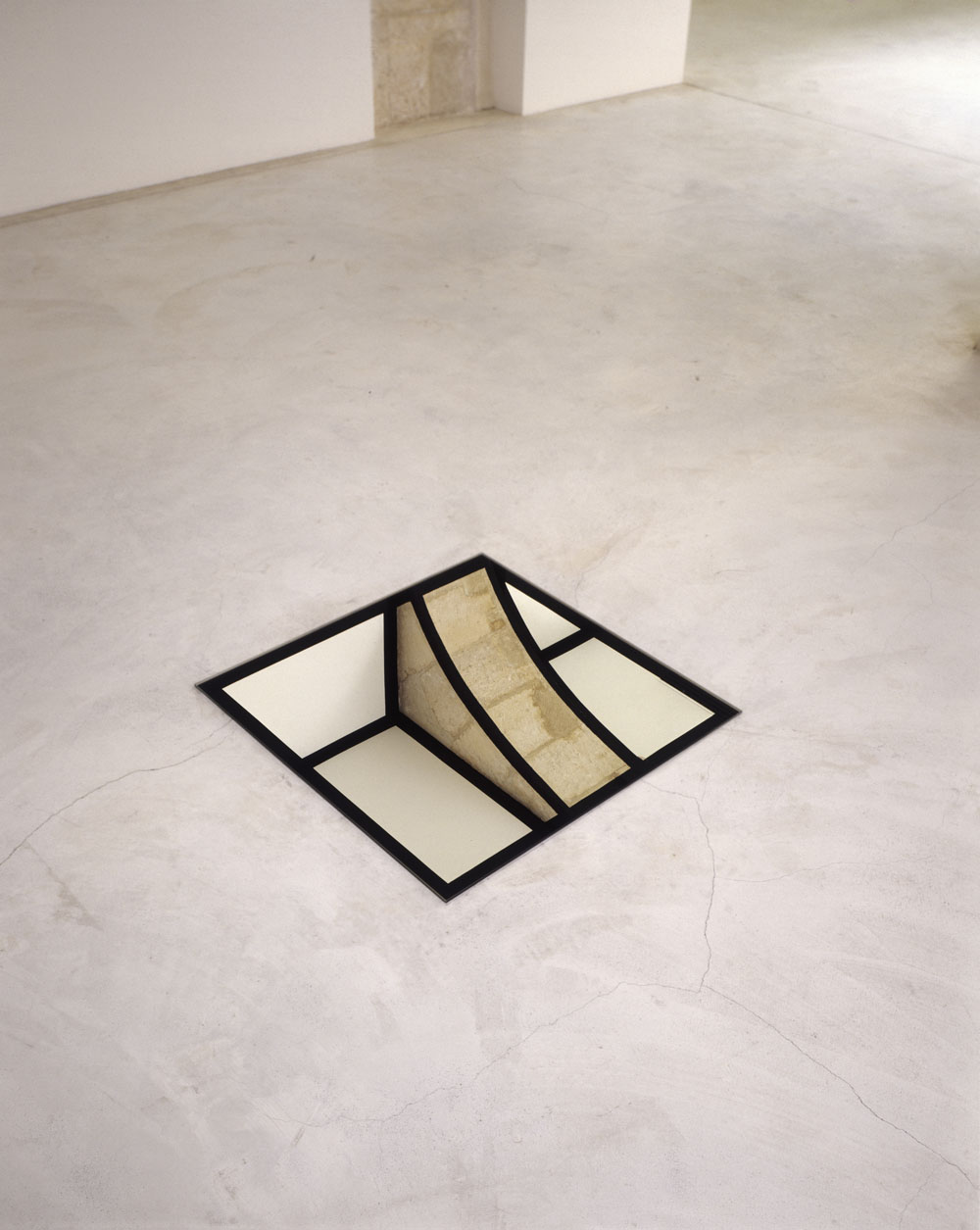 Carré au sol aux quatre coins, noirs n°1, Rome, Italie, 1992, Rome 1990 / Actualisation n°1, Rome 1992