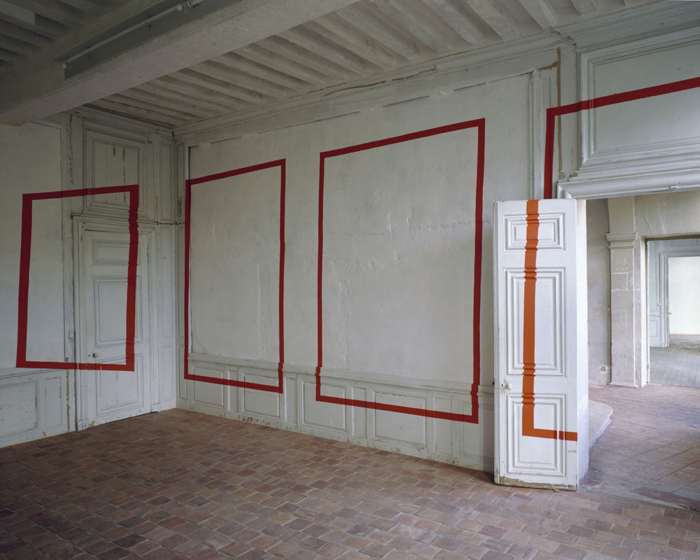 Miroir fixe aux cinq cadrages oranges, La flèche, France, 1994, "Les images du plaisir, F.V.", Hotel Huger