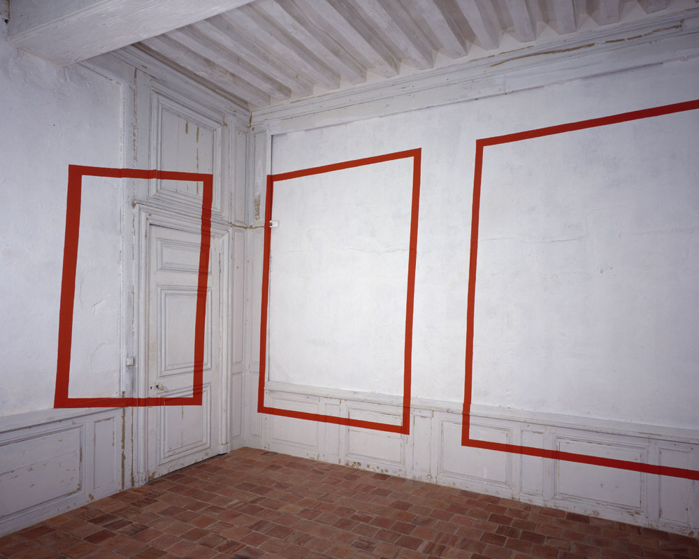 Miroir fixe aux cinq cadrages oranges, La flèche, France, 1994, "Les images du plaisir, F.V.", Hotel Huger