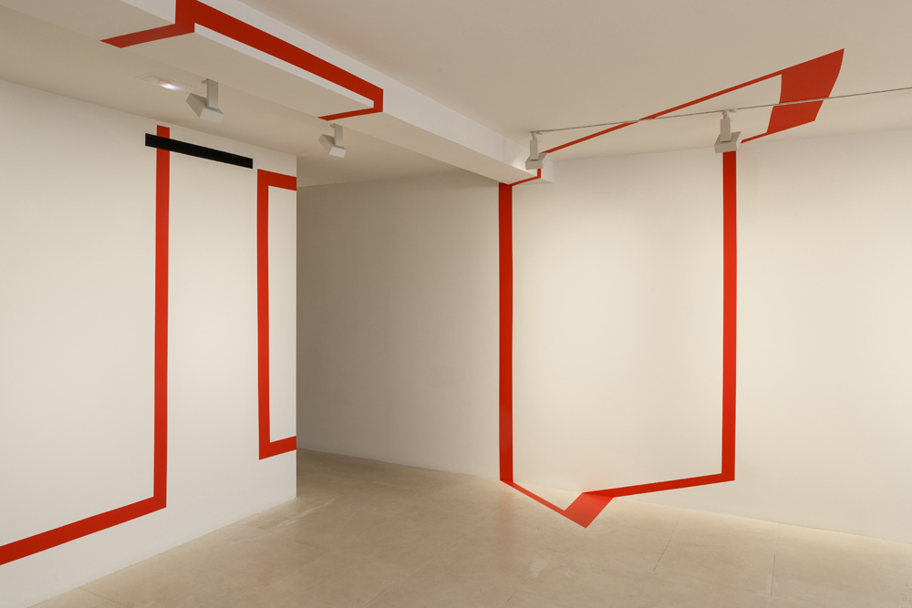 Miroir fixe aux cinq cadrages orange, Galleria Albarran / Bourdais, Madrid, 2019, Actualisation N°2, Madrid 2019