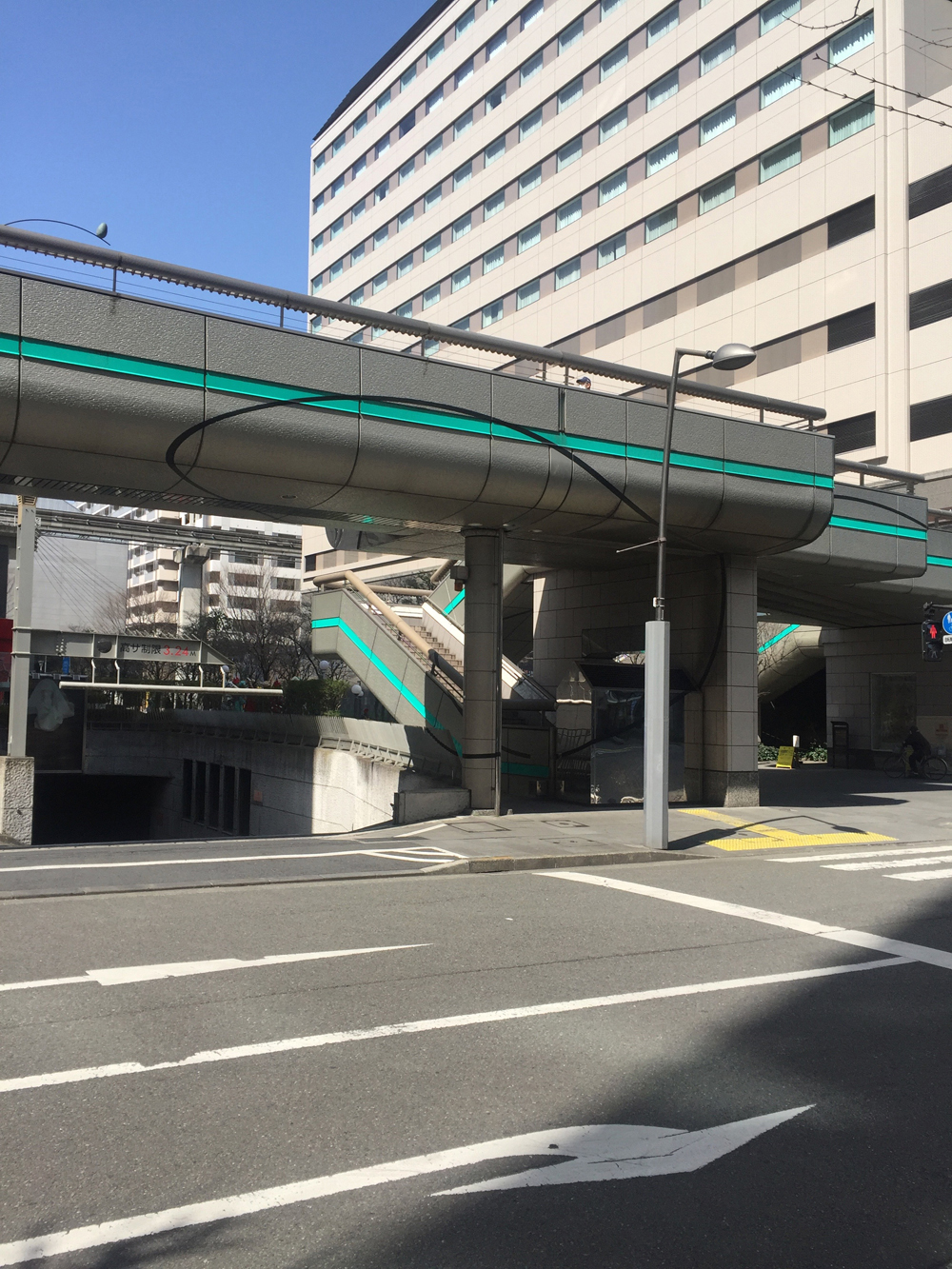 Cercle dos à dos, Tachikawa Tokyo 1994, Japon, 1994, "Faret Tachikawa"