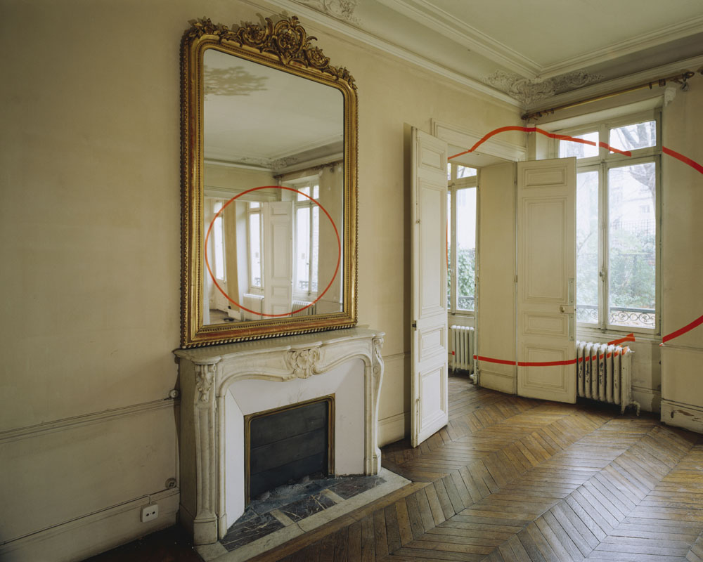 Double cercles croisés via les miroirs fixes, Paris, France, 1994, "Chez l'un l'autre", Espace Anton Weller