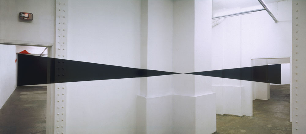 Double triangle noir, via les deux passages, Paris, France, 1996, Galerie Le Sous-sol, Paris