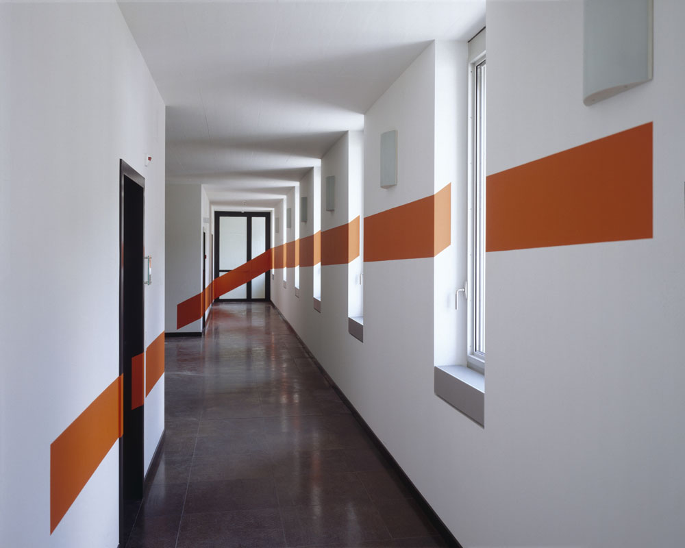 Ellisse su due punti, Suisse, Coll. UBS Suisse, 1997, Suglio - Lugano