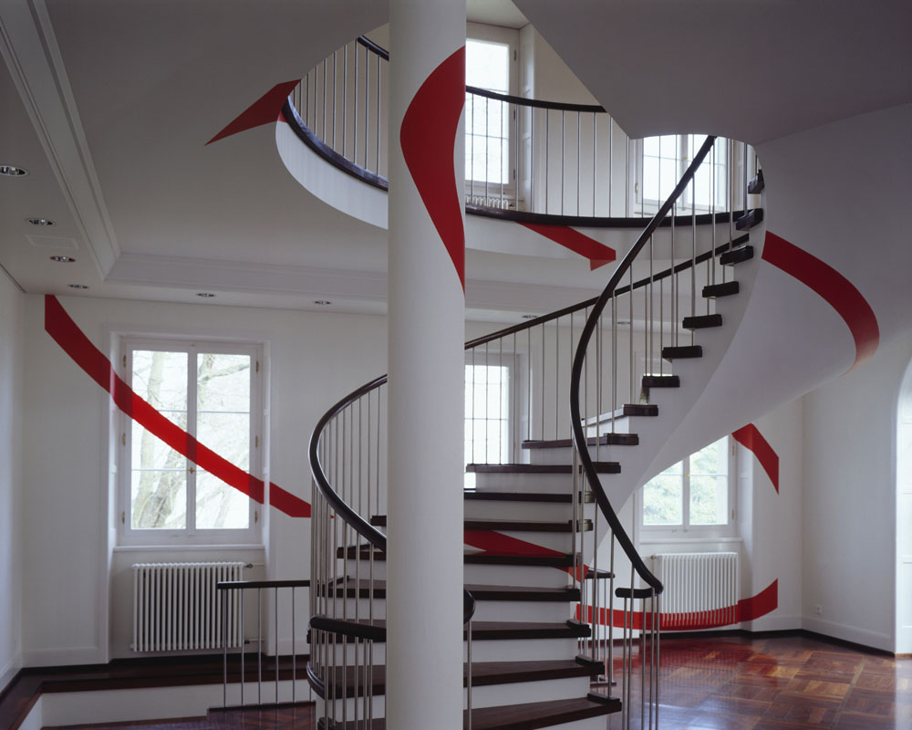 Exposition personel:"Felice Varini"	WolfsbergHermatingen 1997 Photo: André Morin