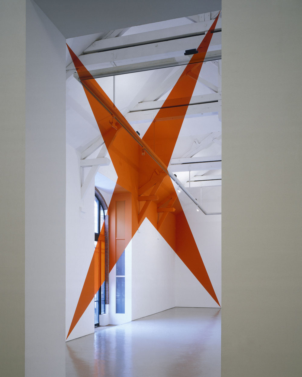 1998 Mars		Ex.pers		«Doubles losanges croisés via le passage»			La Criée - Centre d'art contemporain