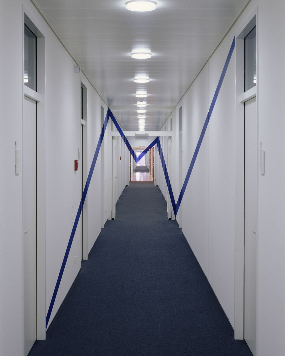 1998 Mai		Commande			Siège central Allianz, Berlin«Ligne brisée pour couloir»©André Morin