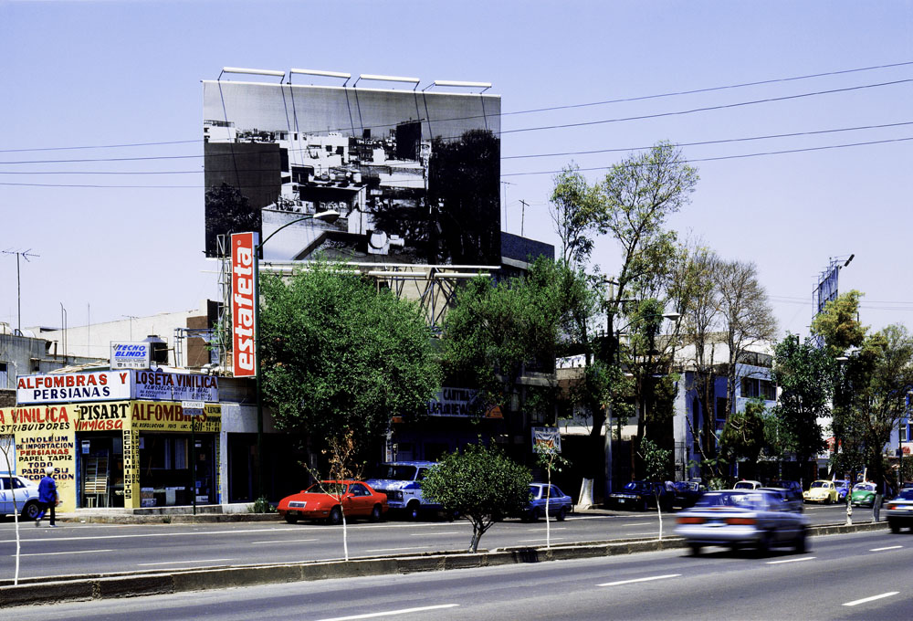 Mexico City, 1999photo jet d'encre sur panneau publicitairePhotographie: André Morin