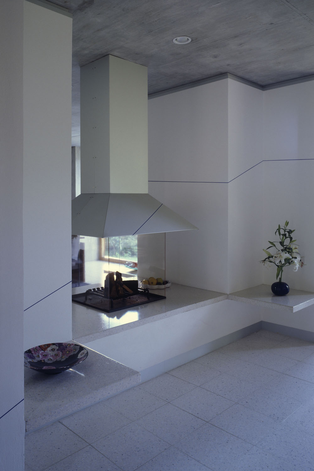 2000  Mars		Echange 		«Diagonale bleue»						Casa Tognola, Tegna (Suisse)Collection Tognola©André Morin