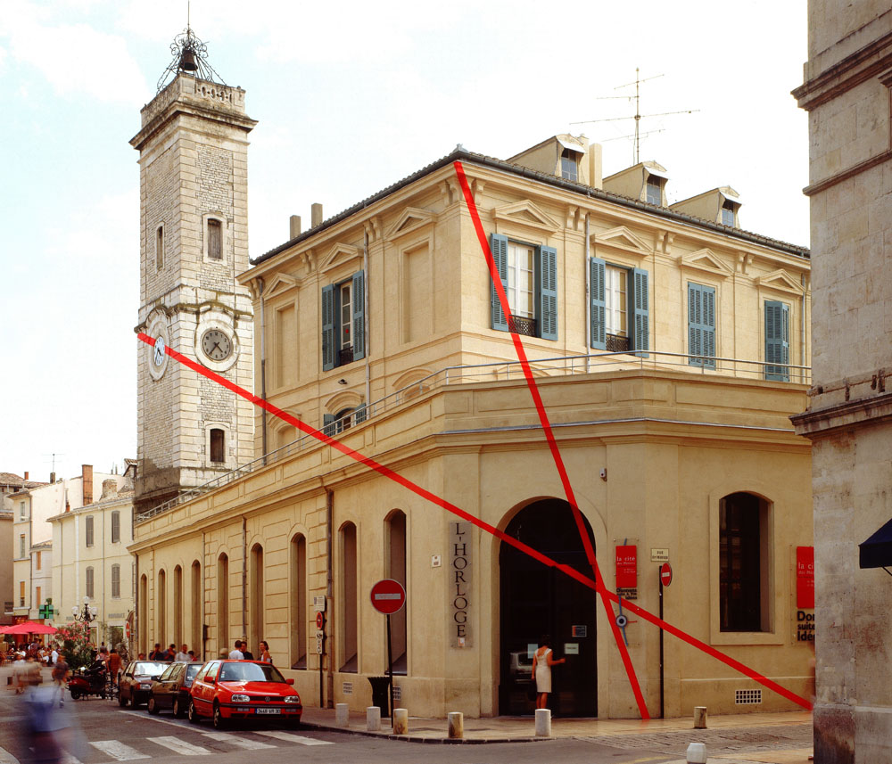Exposition: Incursion/excursionPlace de l'Horloge, NimesNimes 2000photo: André Morin