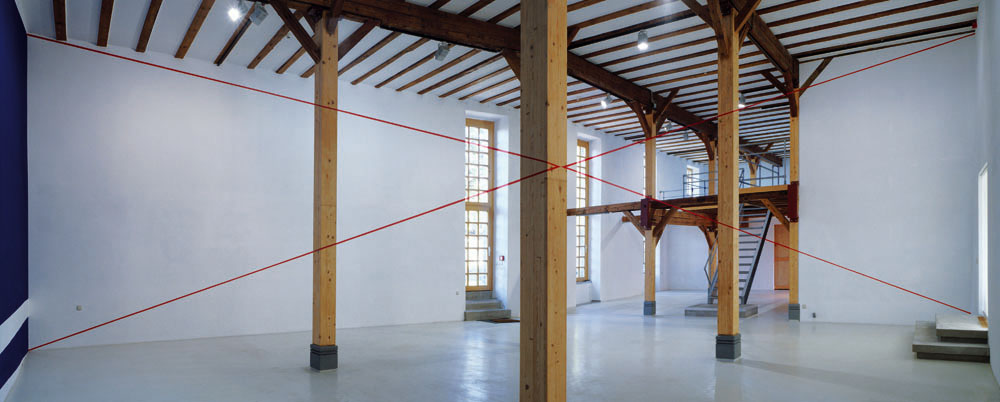 « Double diagonale”, Galerie Hoffmanm, Friedberg, 2001, "F.V. Hier und jetzt"
