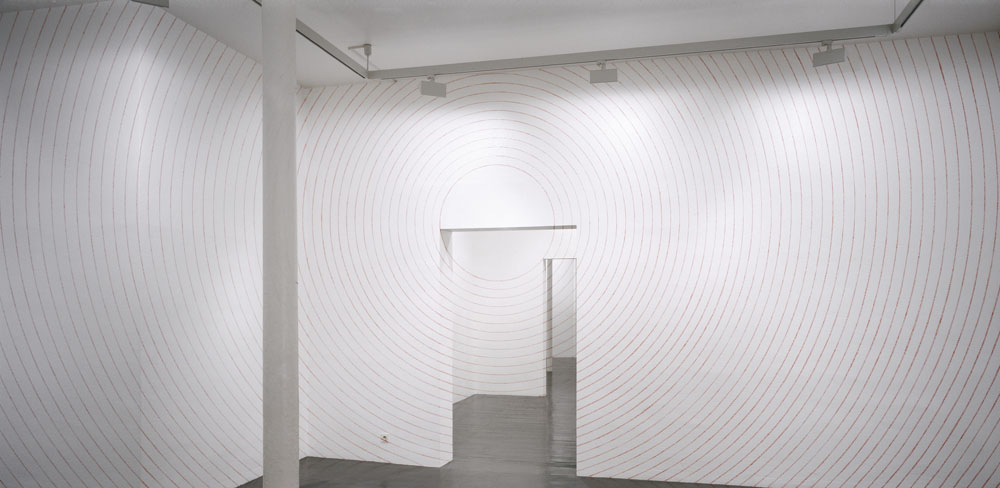 « Cercles concentriques depuis le…, Centre d'Art Contemporain Bouvet Ladubay, Saumur, 2002, ... chevauchement d'embrasure, n°1"