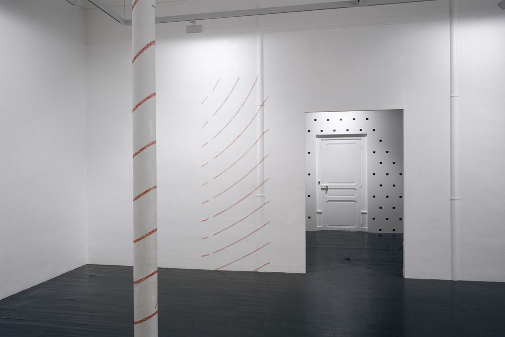 « Cercles concentriques depuis le…, Centre d'Art Contemporain Bouvet Ladubay, Saumur, 2002, ... chevauchement d'embrasure, n°1"