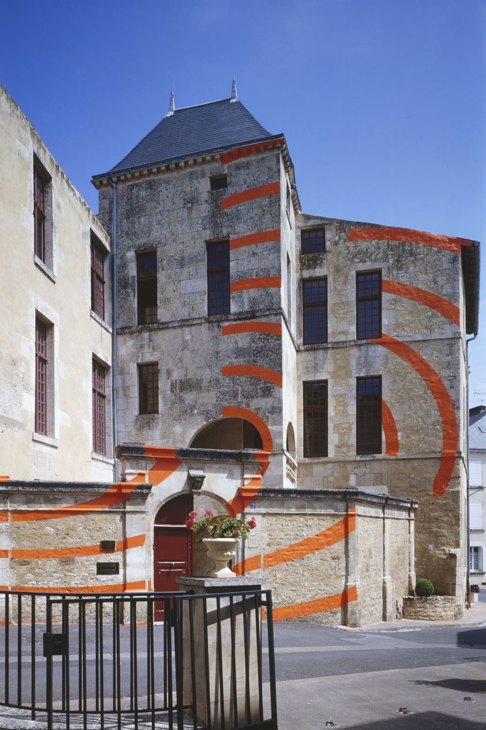 Ville de Fontenay-le-Comte, 2003Photo: André Morin