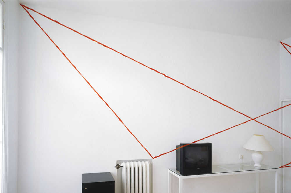 une ligne, sept droites, huit points, Nice, France, 2004, Hotel Windsor chambre n° 38