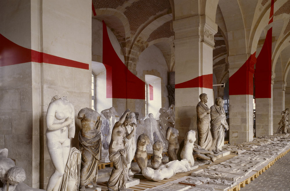 expo: Versailles offLa petite écurie, galerie des moulages, Versailles 2005 (détail)Photo: André Morin