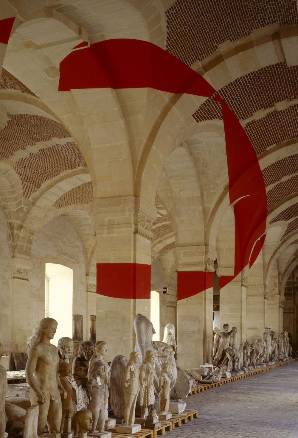 expo: Versailles offLa petite écurie, galerie des moulages, Versailles 2005 (Détail)Photo: André Morin