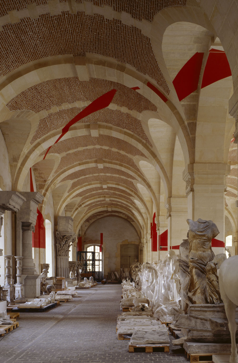 expo: Versailles offLa petite écurie, galerie des moulages, Versailles 2005 (Détail)Photo: André Morin