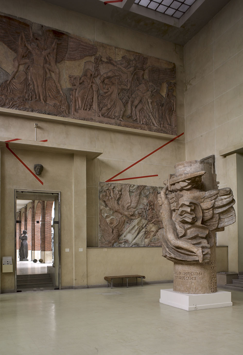 Une ligne, mille et une droites, Musée Bourdelle, Paris, 2006, "Felice Varini au 18, rue Antoine Bourdelle"