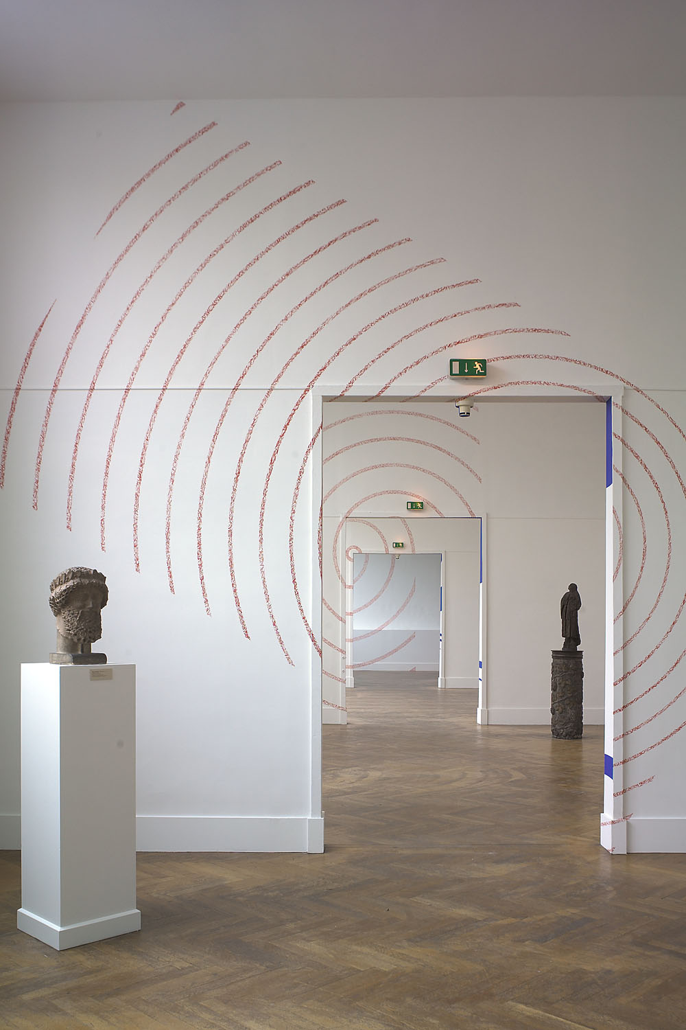 De l&rsquo;angle au rectangle, Musée Bourdelle, Paris, 2006, "Felice Varini au 18, rue Antoine Bourdelle"