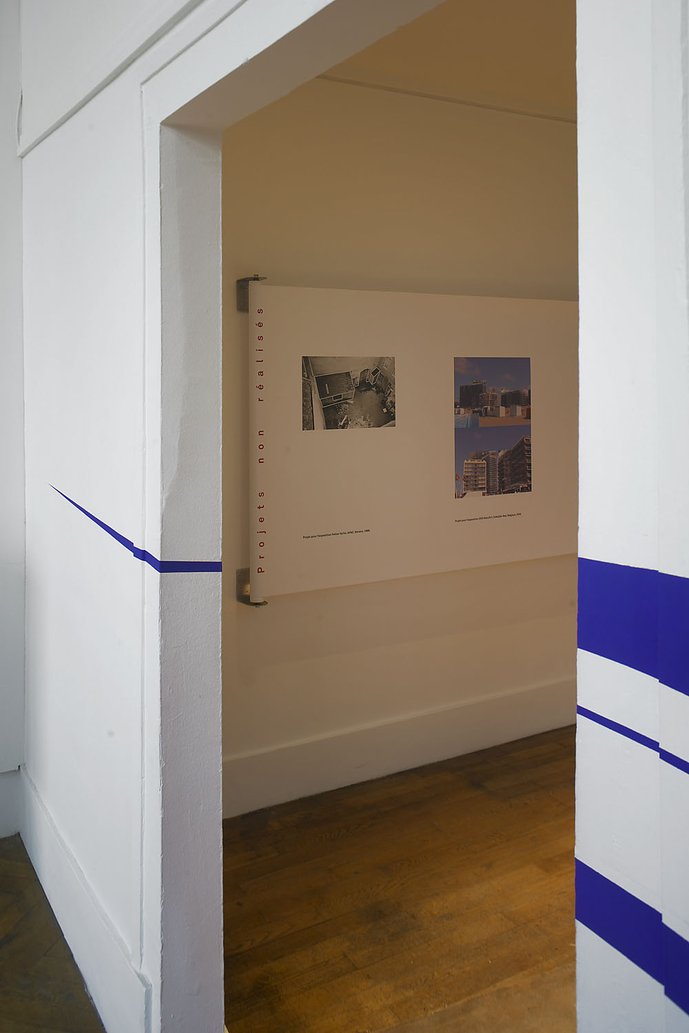 Quatorze triangles à la diagonale, Musée Bourdelle, Paris, 2006, "Felice Varini au 18, rue Antoine Bourdelle"