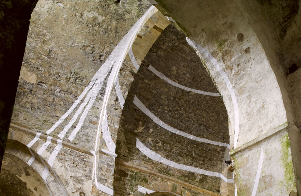Exposition:F.V.Abbaye Saint-Jean d'OrbestierLe Château d'Olonne 2006Photo: André Morin