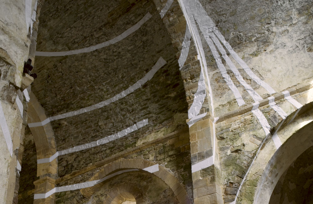 Exposition:F.V.Abbaye Saint-Jean d'OrbestierLe Château d'Olonne 2006Photo: André Morin