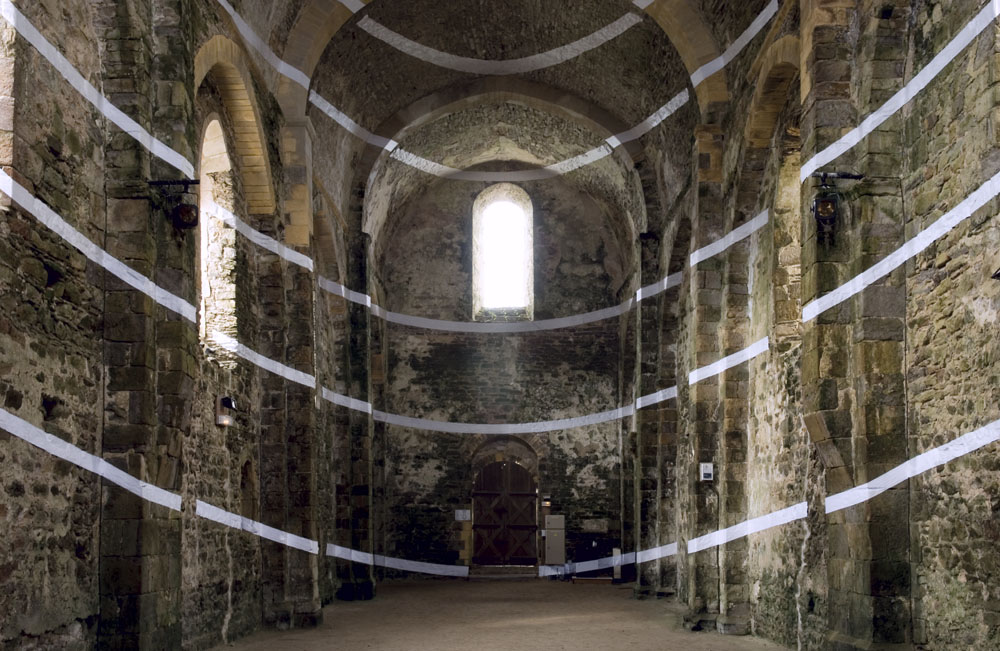 Exposition:F.V.Abbaye Saint-Jean d'OrbestierLe Château d'Olonne 2006Photo: André Morin