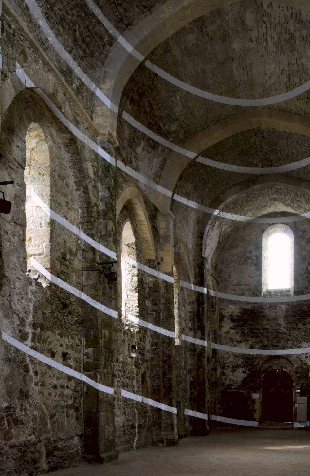 Exposition:F.V.Abbaye Saint-Jean d'OrbestierLe Château d'Olonne 2006Photo: André Morin