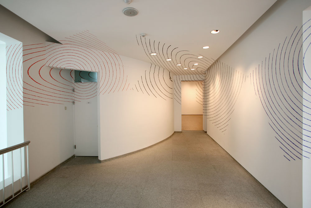Trois rectangles cacographiques, Exposition "The Poetics of Space", Whanki Museum, 2006, (Pastel à l'huile rouge, noir et bleu)