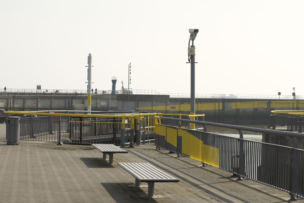 Cardiff Bay Barrage, Cardiff 2007commissioned by:CBAT The Arts & Regeneration Agency forCardiff Harbour AuthorityAcrylic based paintPhoto: André Morin