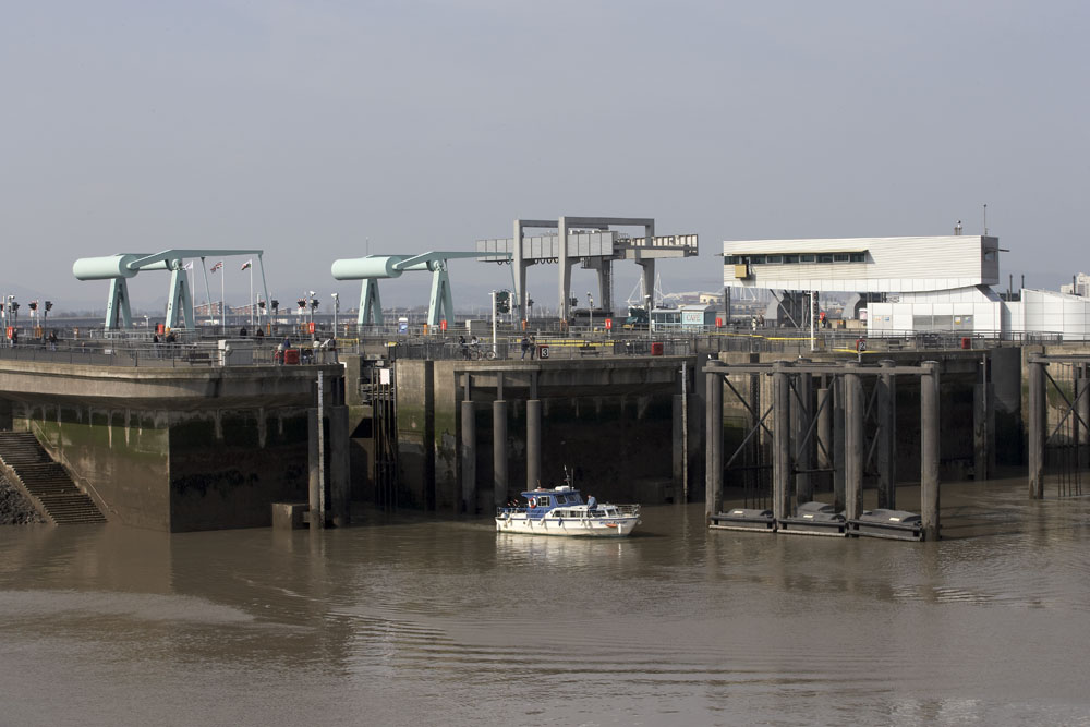 Three ellipses for three locks, Cardiff, Wales, 2007, Cardiff Bay Barrage