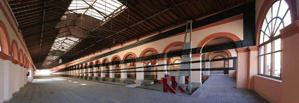 Gare! aux triangles, Izmir 2007, Turquie, 2007, Gare d'Alsancak