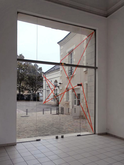 Six triangles pour Descartes, Châtellerault, France, 2007, Ecole d'Arts Plastiques