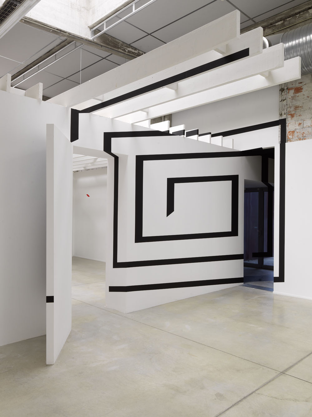 Exposition personelle: "suite d’éclats" HAB Galerie (Hangar à Bananes) Nantes, 2013Photo: André Morin