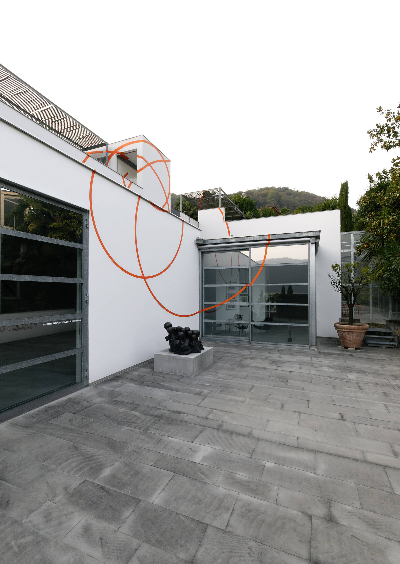 Un cerchio giù e due su - Wall Works, Galerie Buchmann, Agra, Suisse