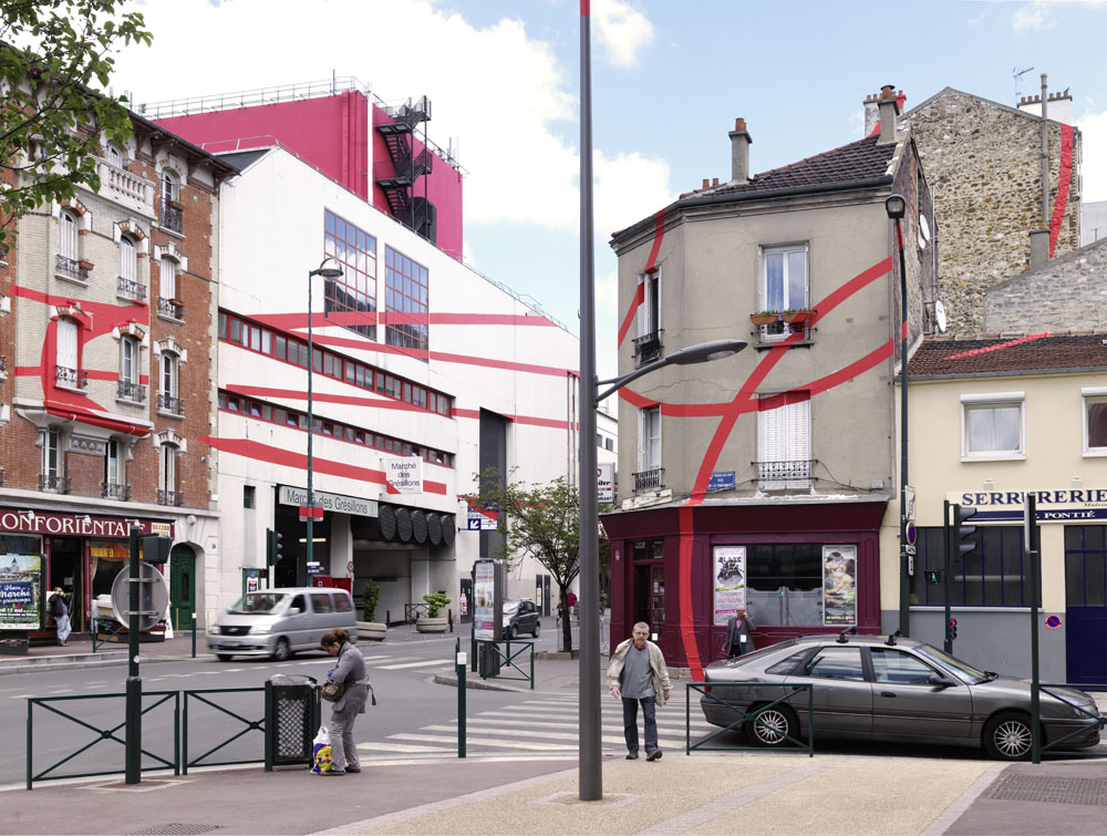 Exposition : Felice Varini, Théâtre de GenneviliersAvenue des Grésillons, Gennevilliers et Asnières-sur-Seine, 2012Photo : André Morin