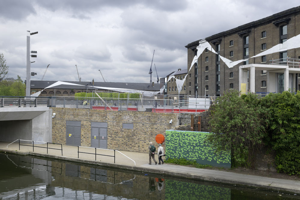 RELAY arts programme at King's CrossKing's Cross, Londres 2013Photo: André Morin