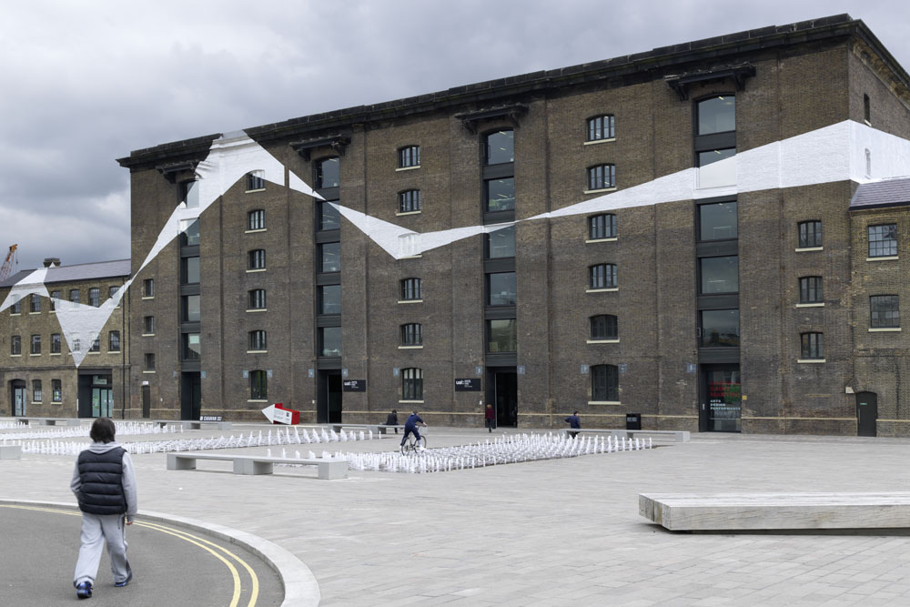 RELAY arts programme at King's CrossKing's Cross, Londres 2013Photo: André Morin