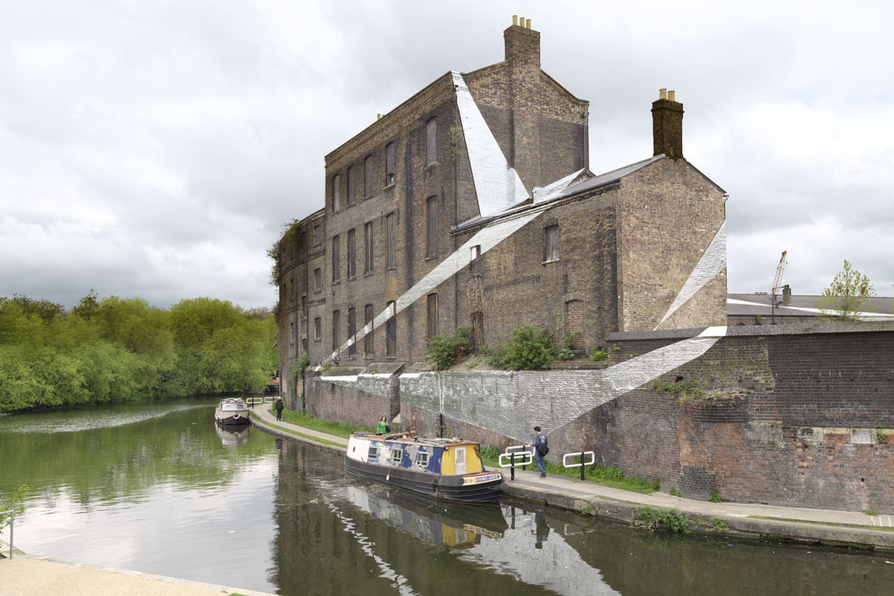 RELAY arts programme at King's CrossKing's Cross, Londres 2013Photo: André Morin