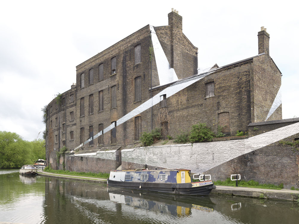 RELAY arts programme at King's CrossKing's Cross, Londres 2013Photo: André Morin
