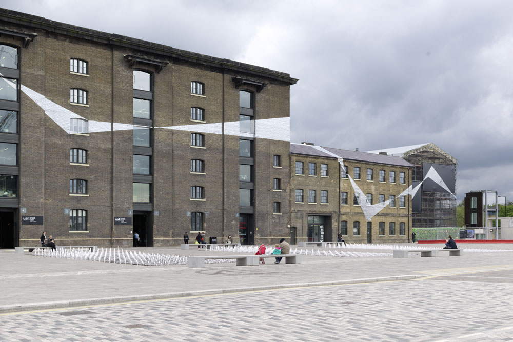 RELAY arts programme at King's CrossKing's Cross, Londres 2013Photo: André Morin