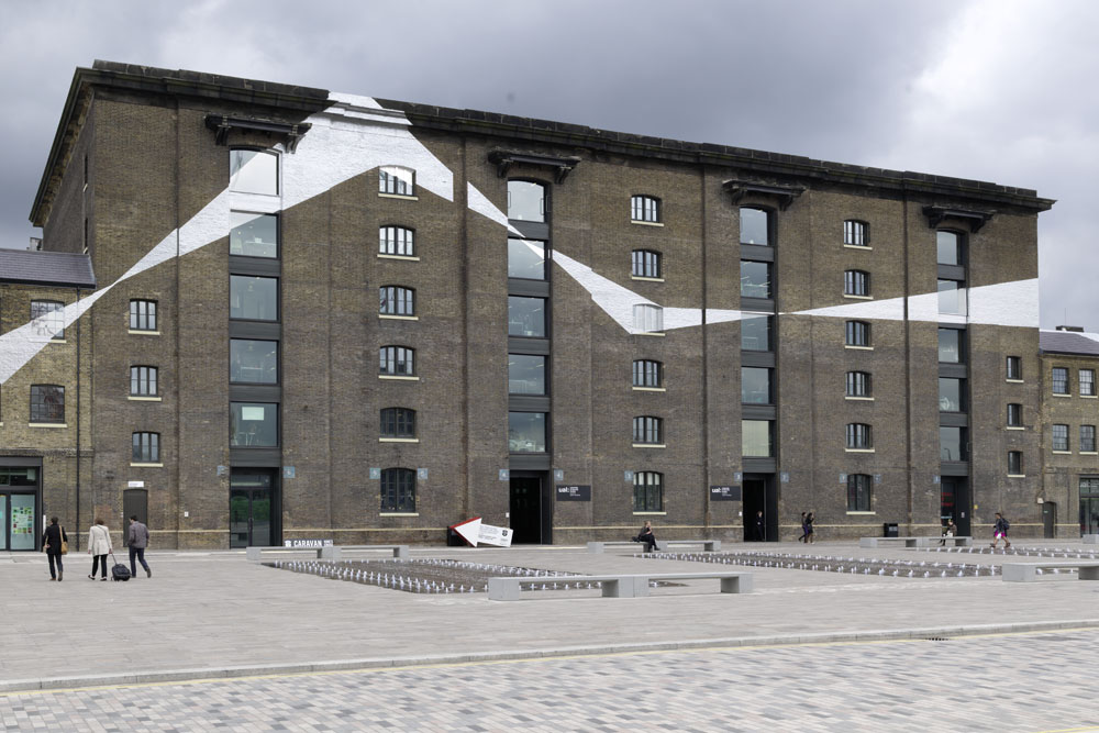 RELAY arts programme at King's CrossKing's Cross, Londres 2013Photo: André Morin