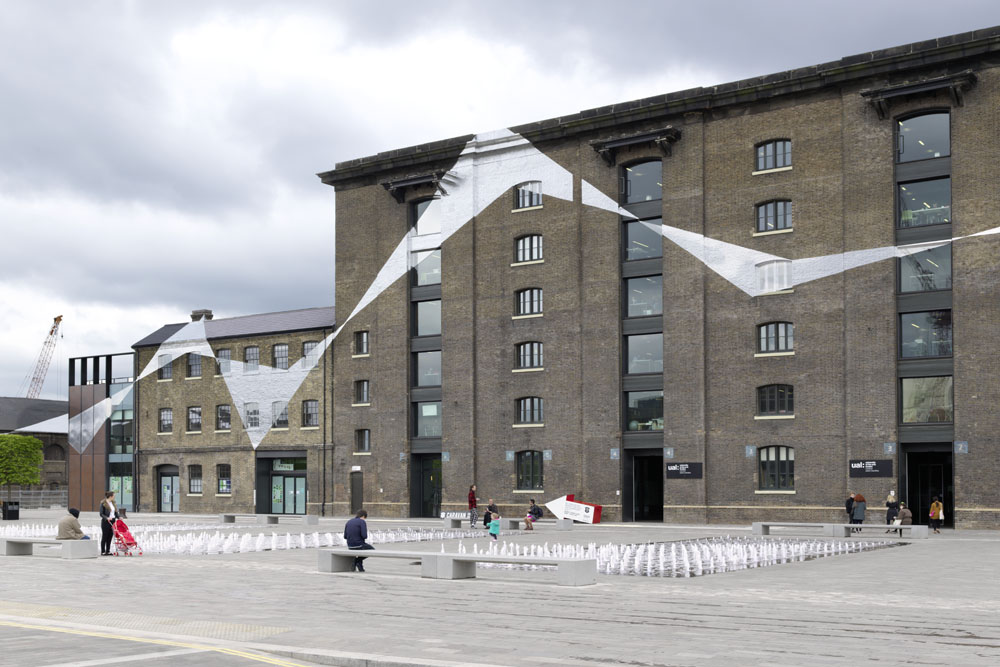RELAY arts programme at King's CrossKing's Cross, Londres 2013Photo: André Morin