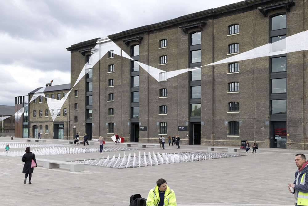 RELAY arts programme at King's CrossKing's Cross, Londres 2013Photo: André Morin