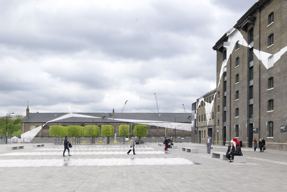 RELAY arts programme at King's CrossKing's Cross, Londres 2013Photo: André Morin
