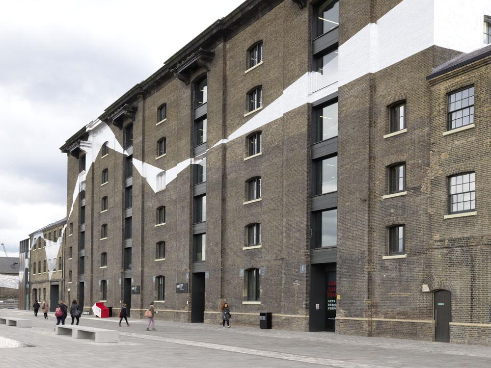 RELAY arts programme at King's CrossKing's Cross, Londres 2013Photo: André Morin
